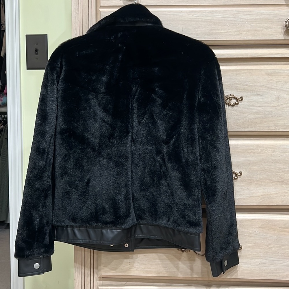 Fur Jacket - Picture 4 of 4